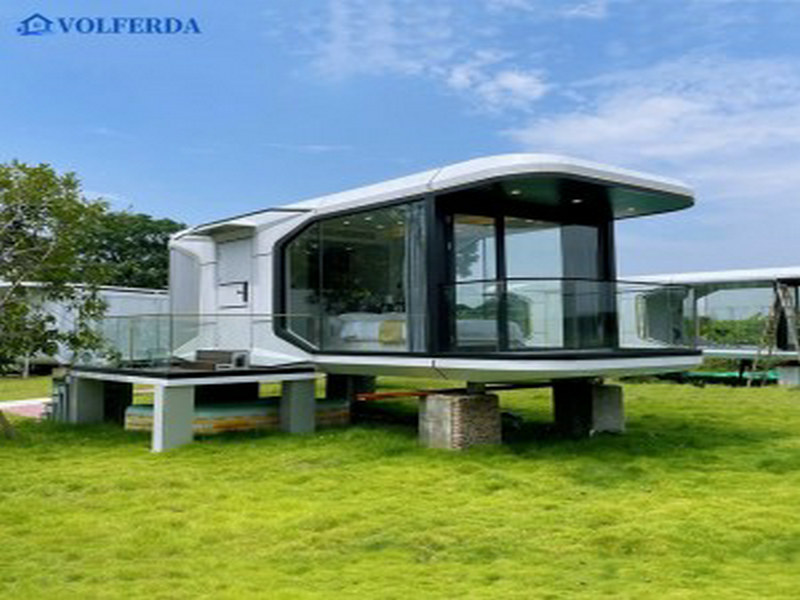 Exclusive glass container house models for extreme climates